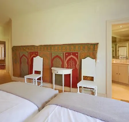 Refuge Holiday Homes / With Ocean View *